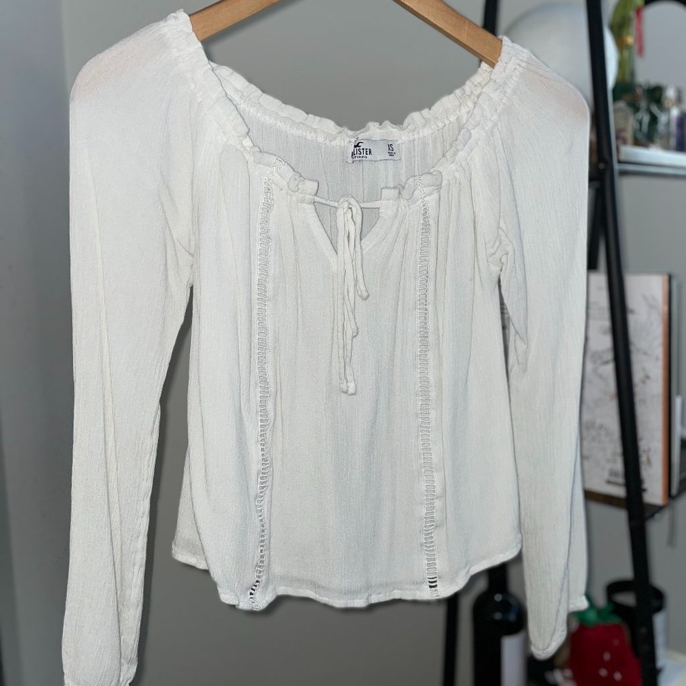 XS Hollister White, Off-Shoulder Blouse